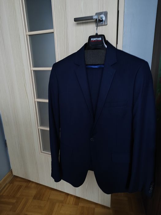 Garnitur męski granatowy