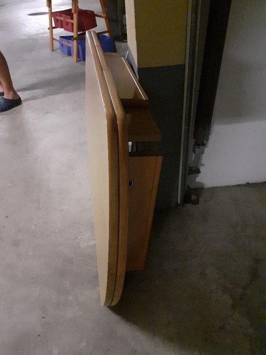 Mesa de cozinha extensível, acabamento carvalho