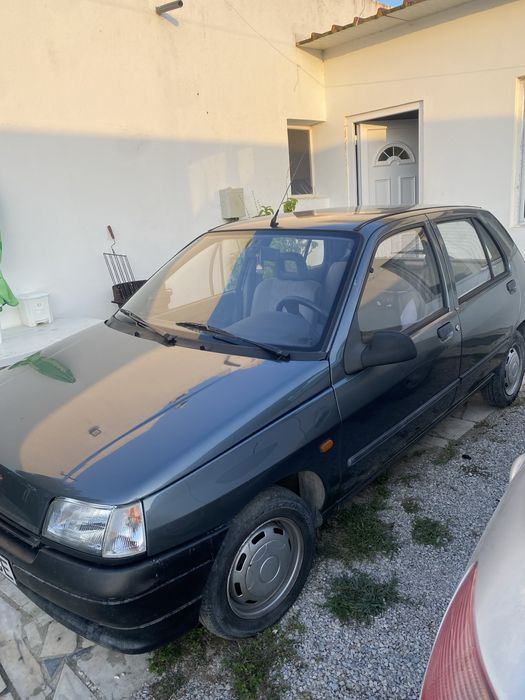 Renault Clio — fotografia 10
