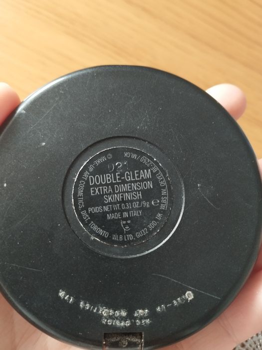MAC Extra Dimension Skinfinish 9g Double-Gleam rozświetlacz do twarzy