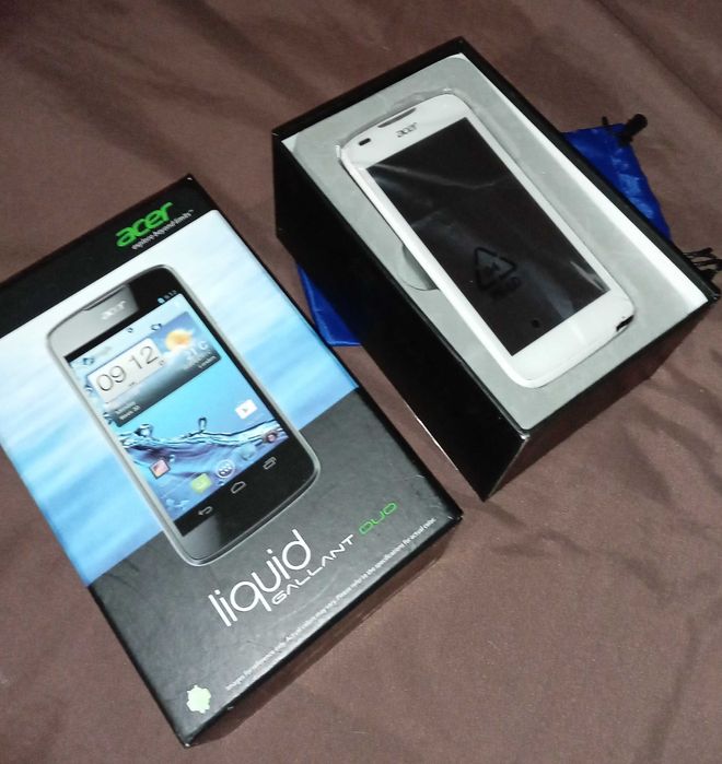 Смартфон Acer Liquid Gallant Duo E350 White.