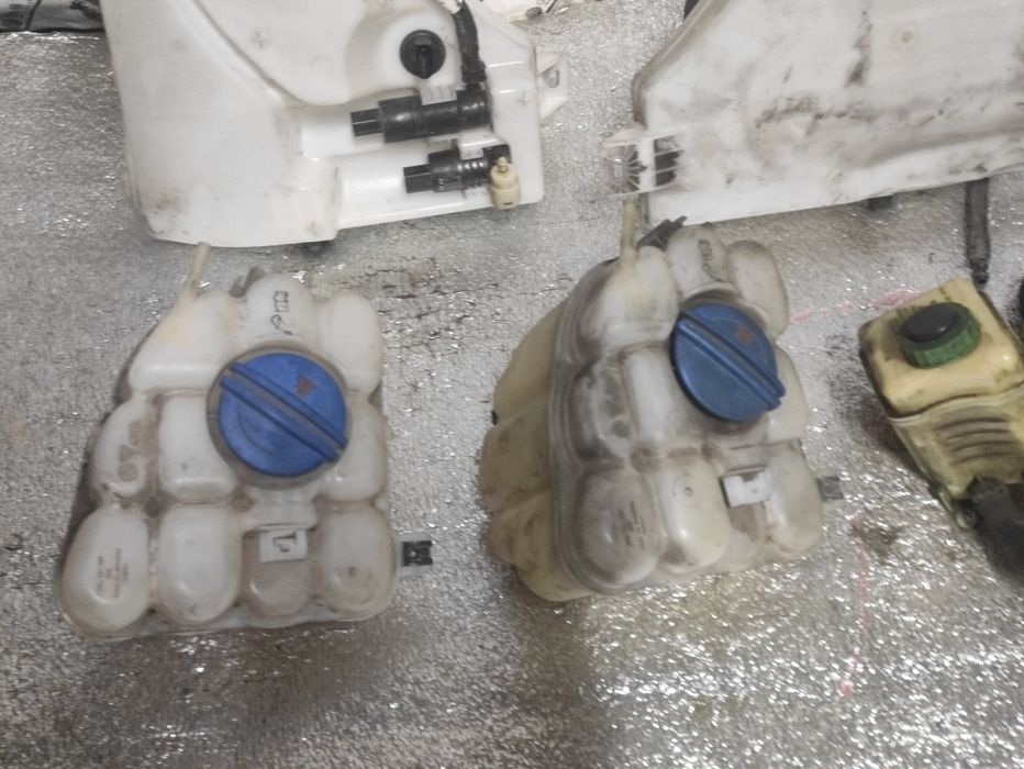 Бачок омивача розширительний гур Touareg NF Туарег нф 2010/2018 7Р