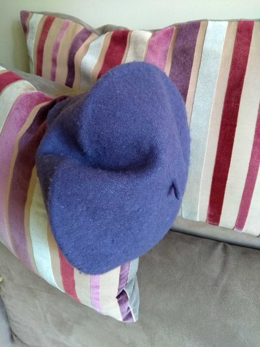 Beret damski - 80% wełna.