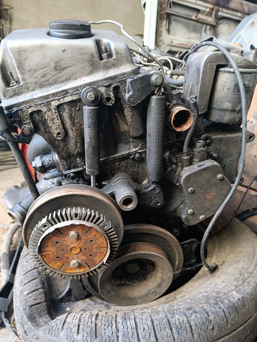 Двигатель OM604 Mercedes