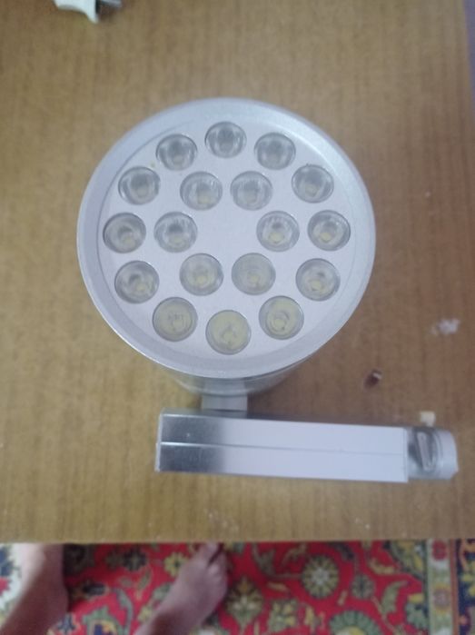 Фонар світлодіодний.