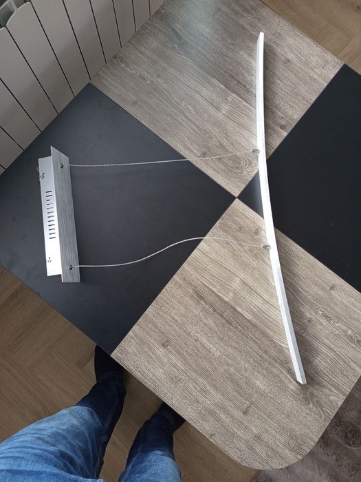 Żyrandol, listwa LED