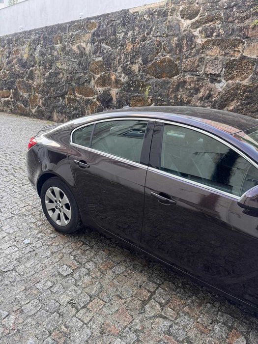 Carro Opel Insignia