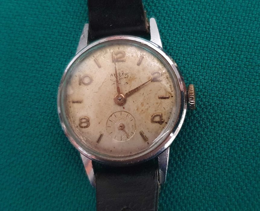 Relógio de pulso de Senhora - Atletic Sport - de corda - muito antigo