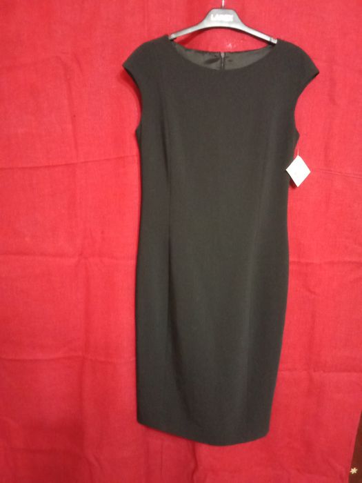 Чорна маленька сукня