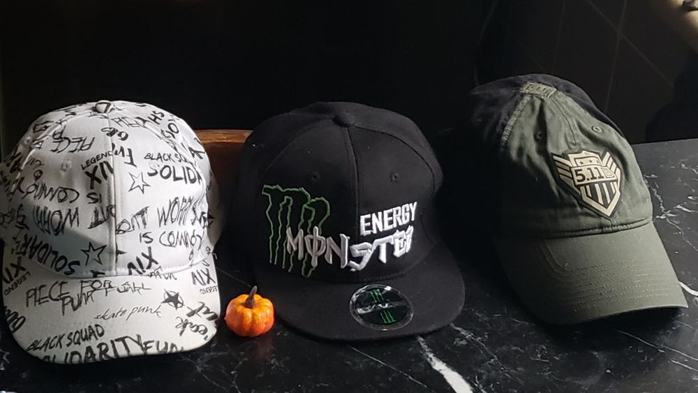 Бейсболки фирменные