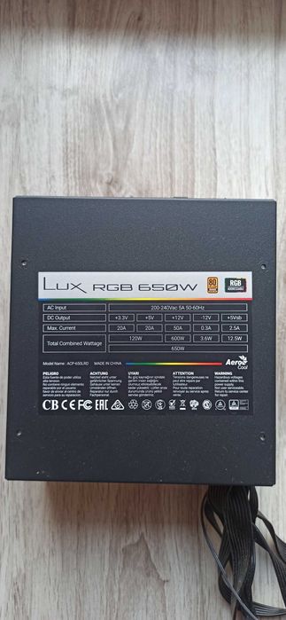Zasilacz AeroCool Lux RGB 650W 80 Plus Bronze