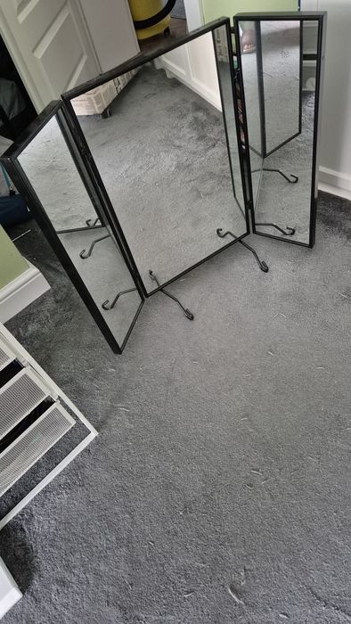 Lustro ike na toaletkę