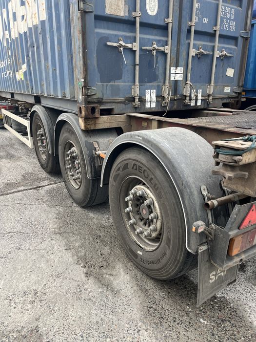 Контейнеровоз полуприцеп