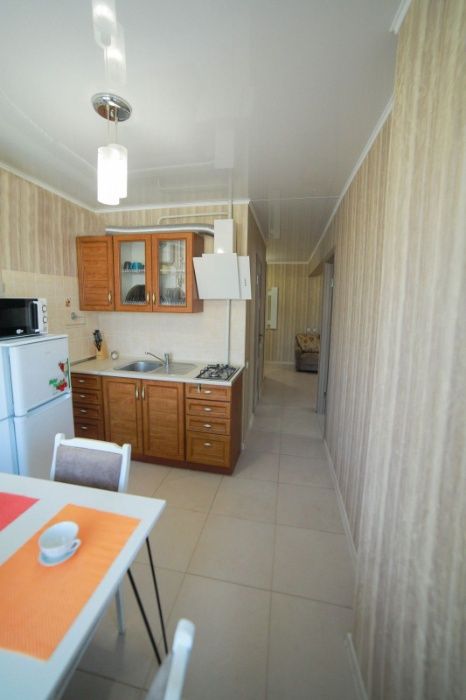 Подобова квартира біля Соборної з 2 окремими спальнями