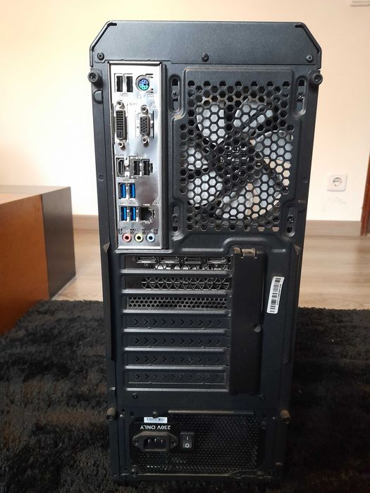 PC Gaming - AMD Ryzen 5 3600 - GTX 1660  - 16 GB Ram