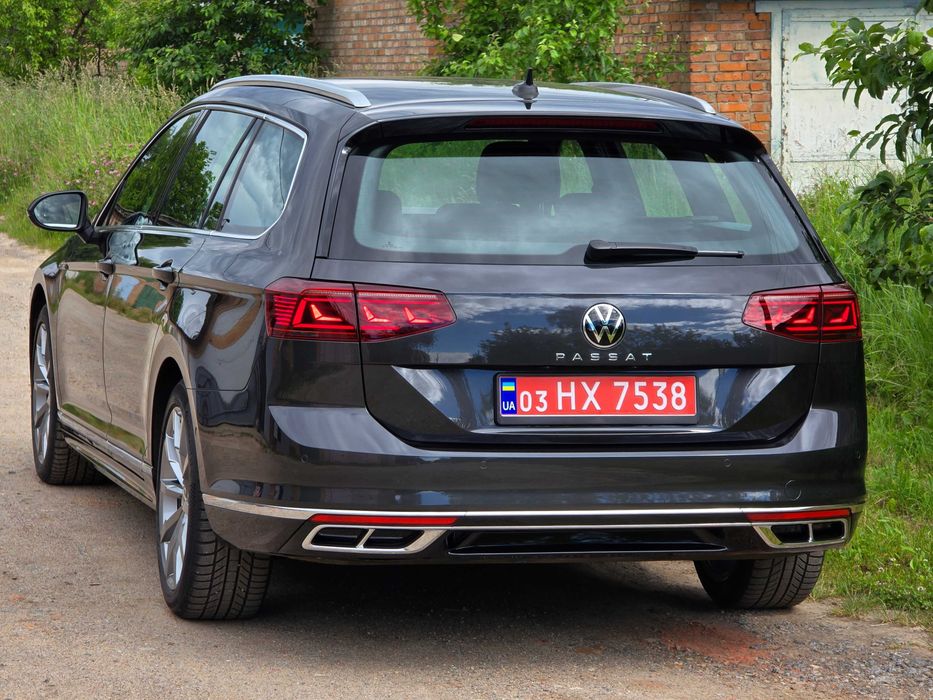 VW Passat R-Line Elegace 2.0TDI 2021