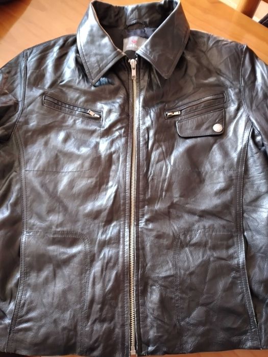 BAIXA PREÇO - Casacos em pele, preto Salsa e castanho Stradivarius, M