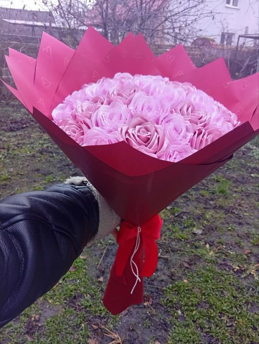 Букети з атласних стрічок