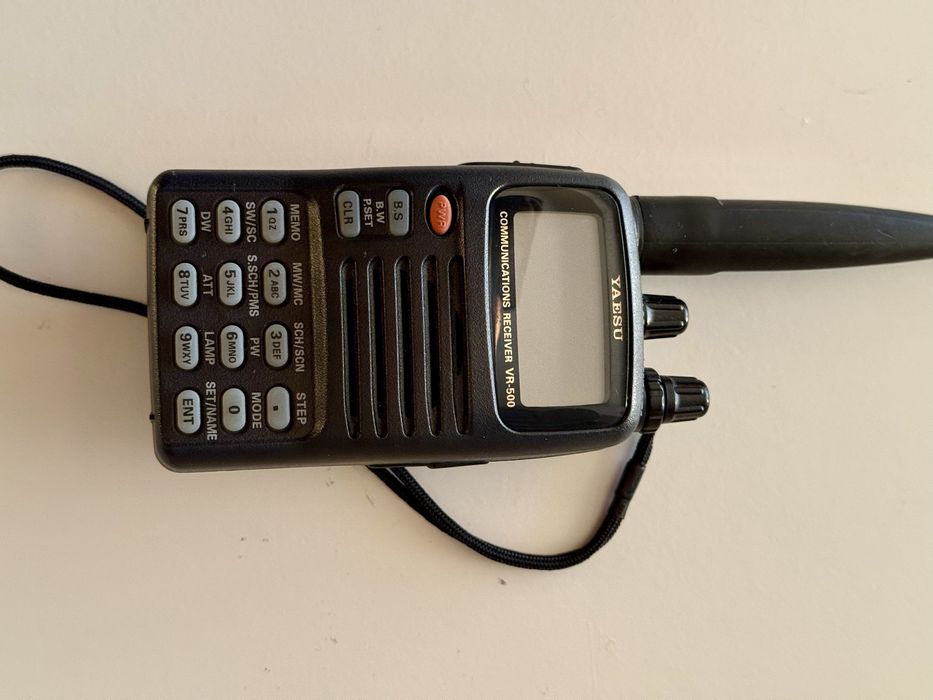 Rádio / Receptor de Comunicações VR-500