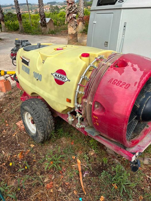 Pulverizador Hardi Zaturn 1000 litros