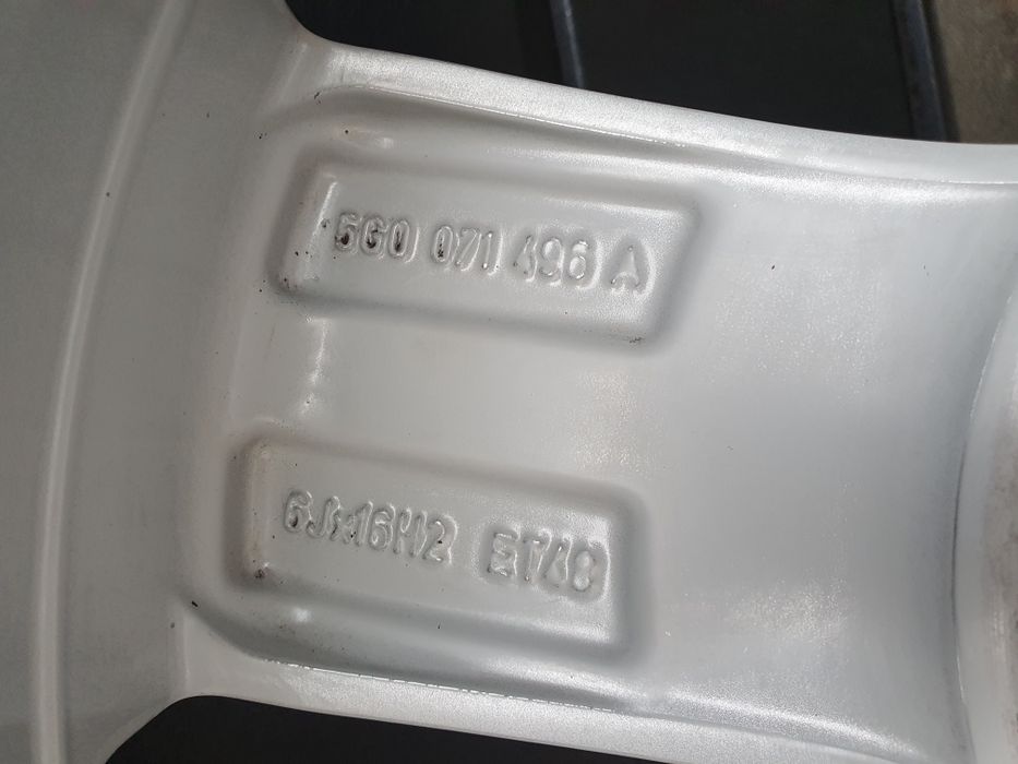Oryginalne Alufelgi VW Touran Golf z oponami 205/55/16