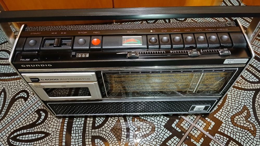 Radiomagnetofon stereo GRUNDIG  C 6000
