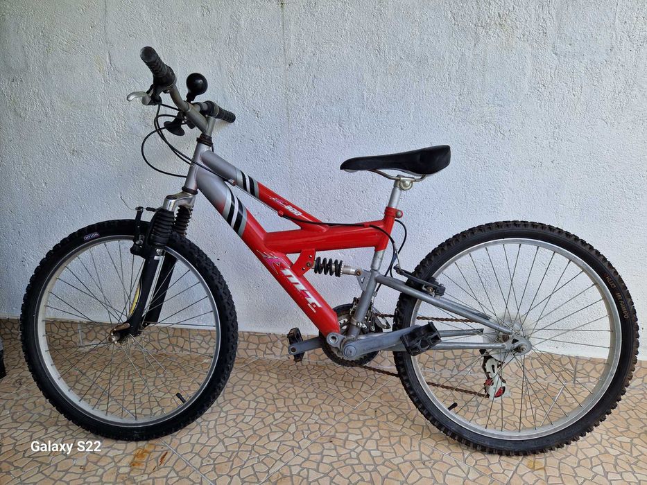 Bicicleta roda 17 em perfeito estado pronta a andar região de Coimbra.