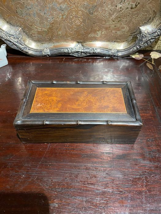 Caixa madeira huanghuali séc XIX 16 cm