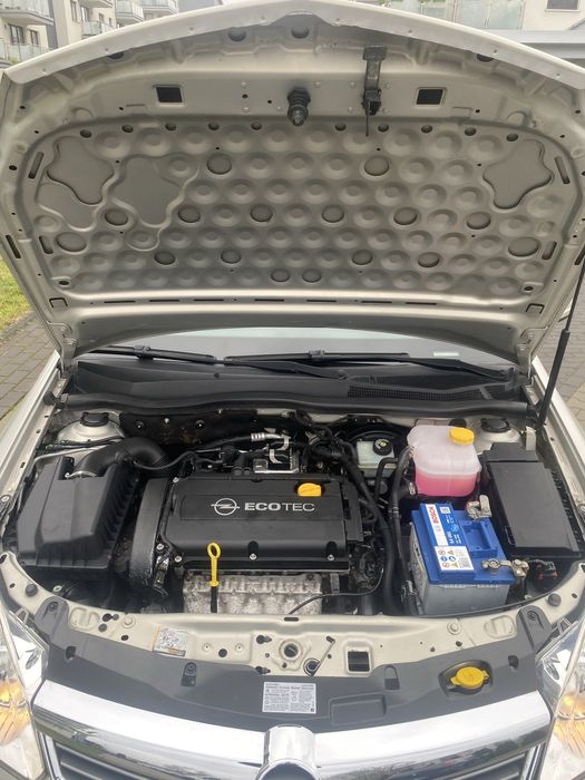 Opel Astra 1.6b•2009r•180tys•STAN NOWEGO AUTA•Oryginal•Okazja