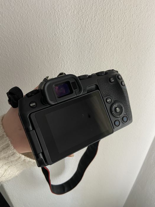 Canon EOS RP com lente 24-50mm