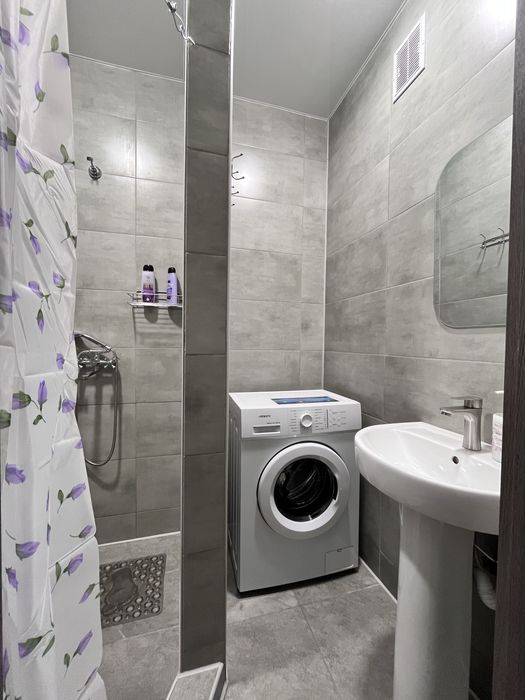 Здам НОВУ квартиру подобово(погодинно)