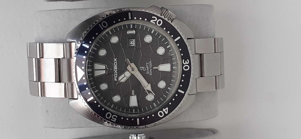 Relógio estilo submariner