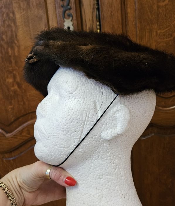 Beret z norki brąz