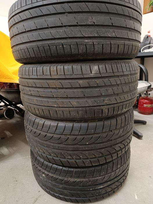 Sprzedam opony używane w dobrym stanie.