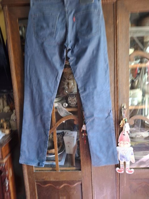 Jeansy Levis W33L34