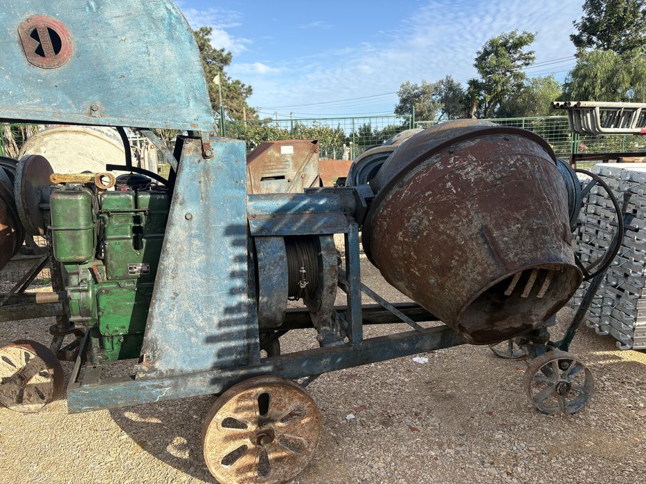 Conjunto calhas  betoneira gasoleo