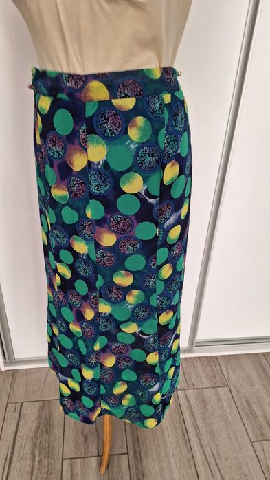 spódniczka na podszewce w roz44/46