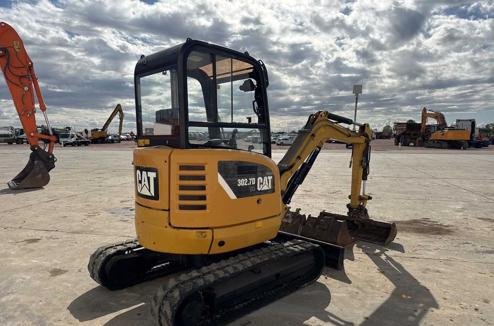 Міні-екскаватор Cat 302.7D CR (2013 рік випуску)