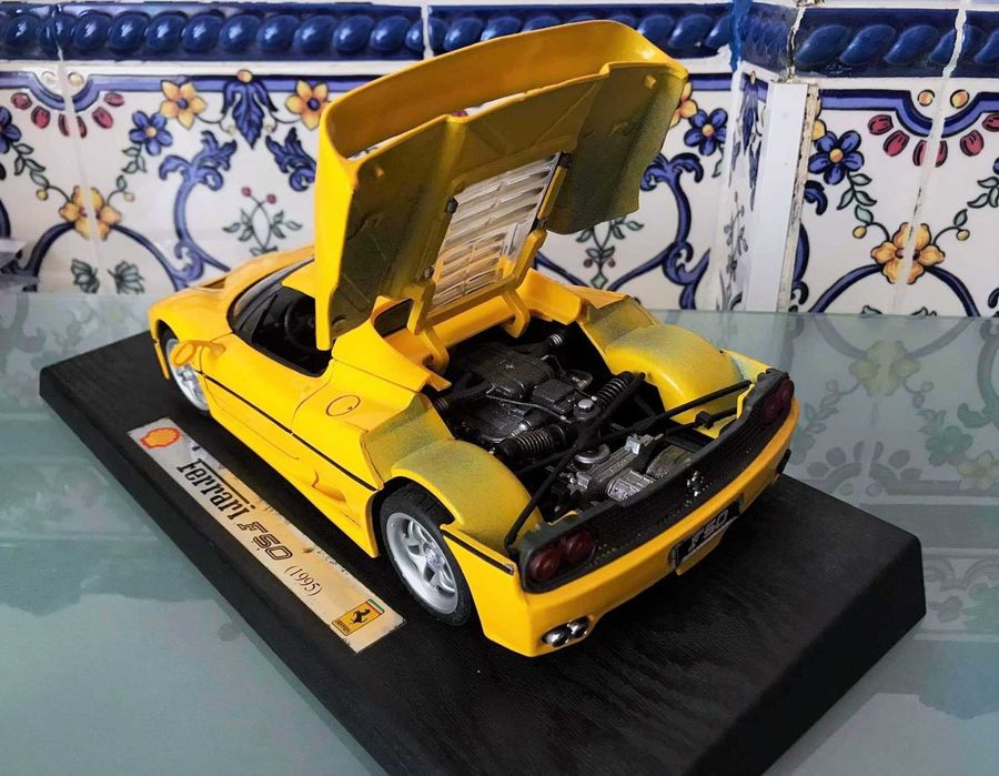 Carros metal burago coleção shell ferrari f50 1/18 miniaturas
