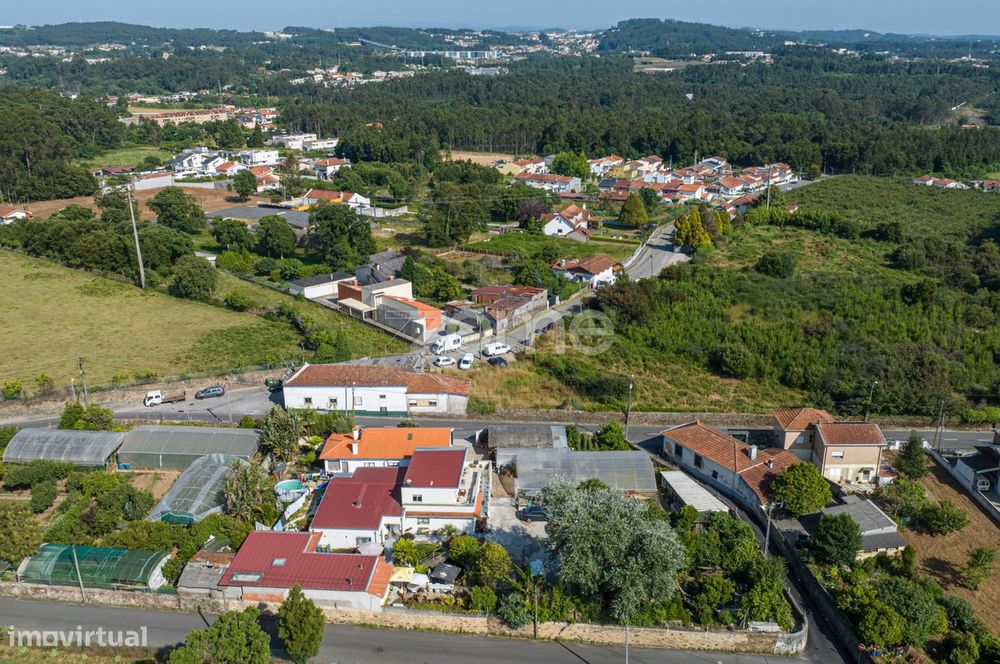 Terreno com Projeto Aprovado para Moradia T2 | Grijó – VNG