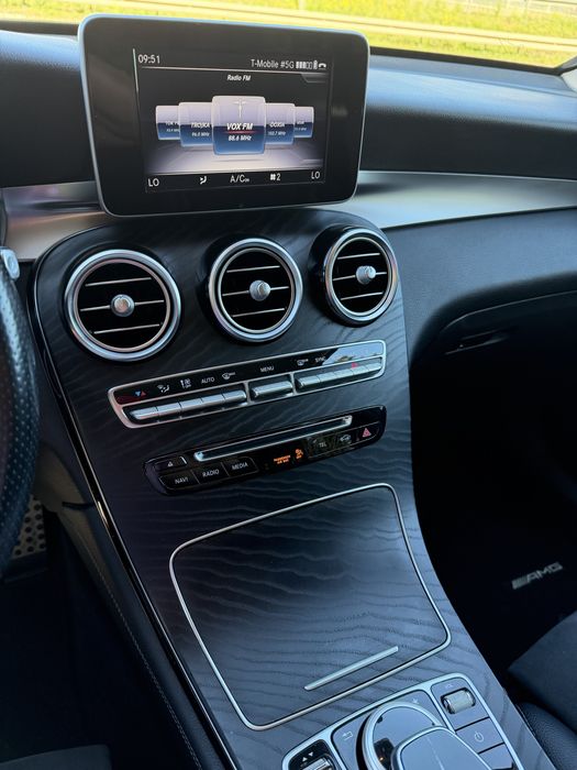 Mercedes-Benz GLC  250