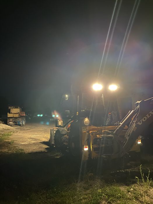 Кращий в Україні Volvo BL71 стан ІДЕАЛ понвий комплект 4 ковші+вила..