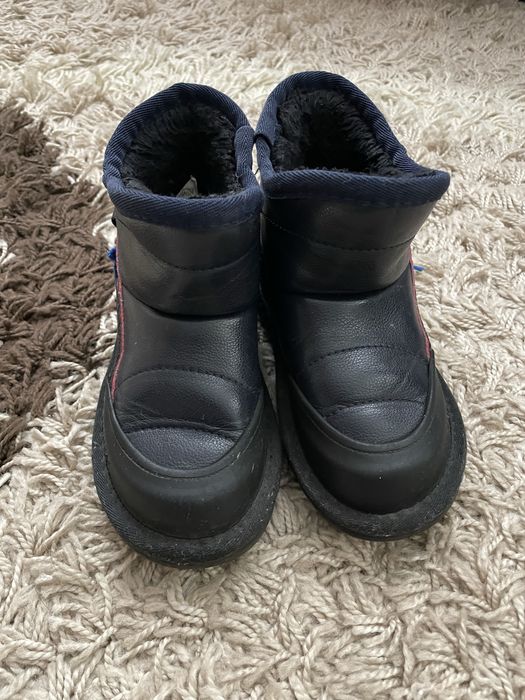 Зимові угі. Зимові сапоги.