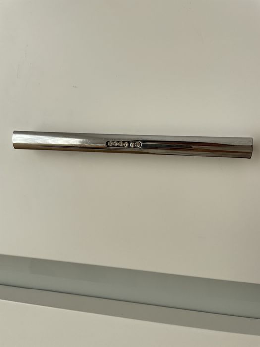 Cómoda lacada a branco mate com espelho