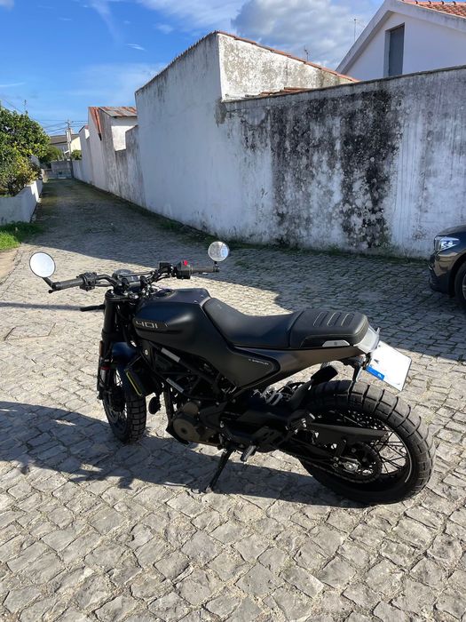 Husqvarna Svartpilen 401