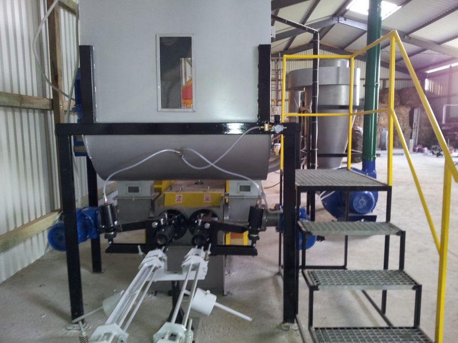 Прес ударний для брикетів до 1000 кг/год. Brytex Польща