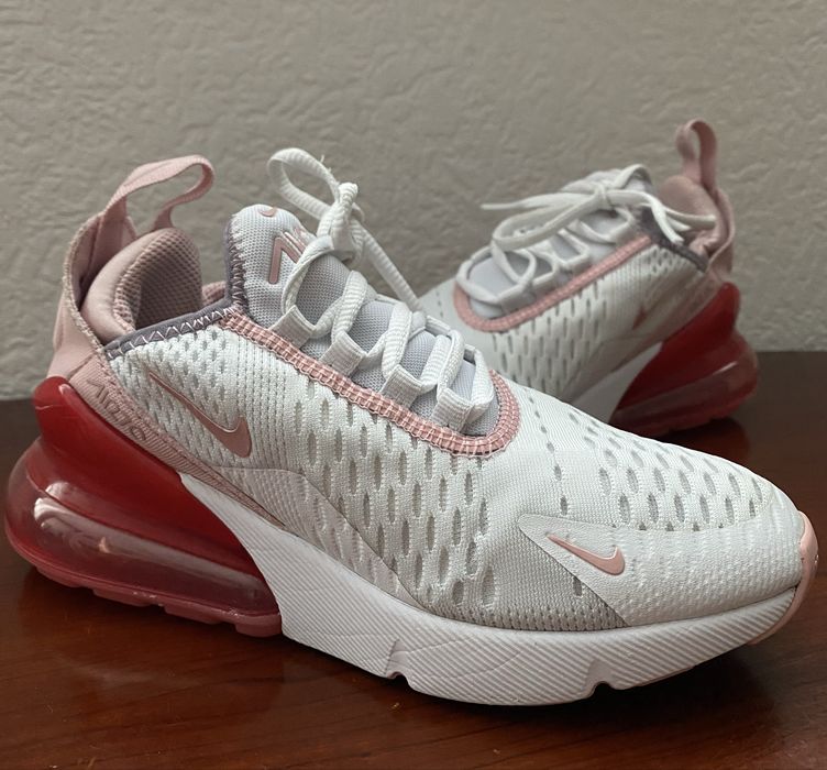 Кросівки жіночі Nike(GS) Air Max 270 стан нових оригінал