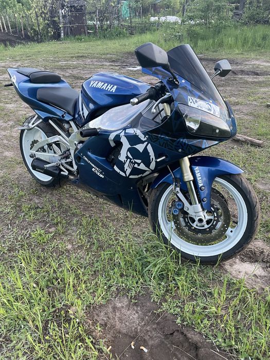 Yamaha R1 2000г литва доки