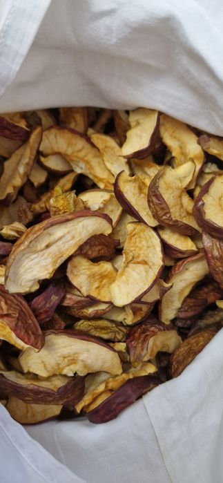 Сушка із зимових яблук.