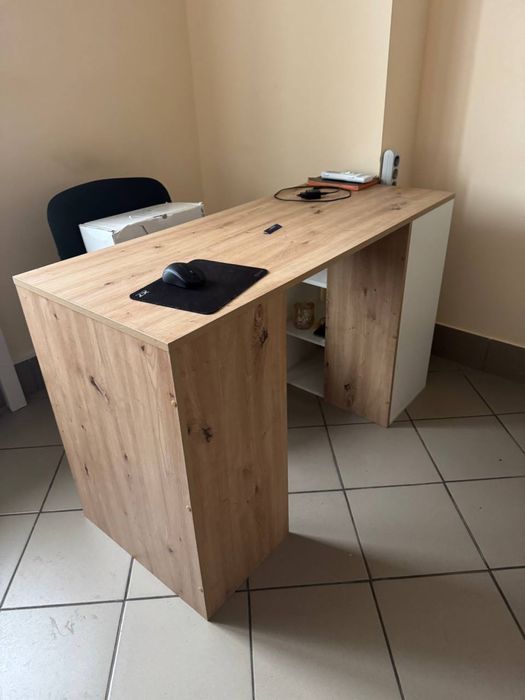 Офісні столи - вживані